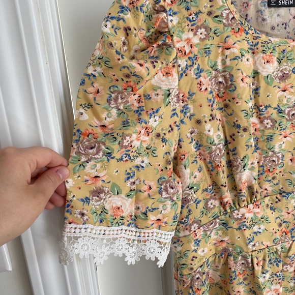 Yellow Lacey Floral Dress - Picture 3 of 11